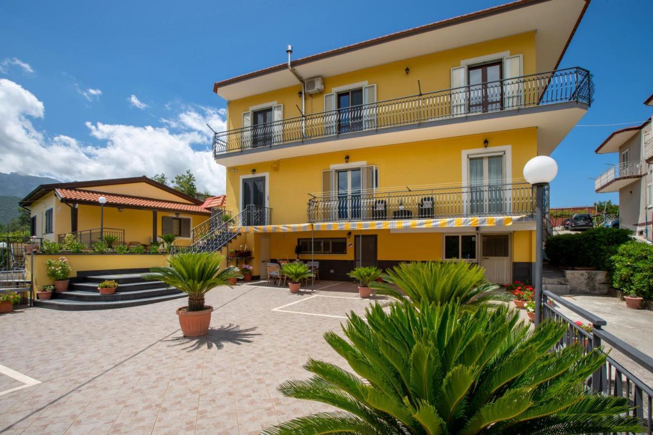B&B L'Abbraccio Casola di Napoli Exterior foto