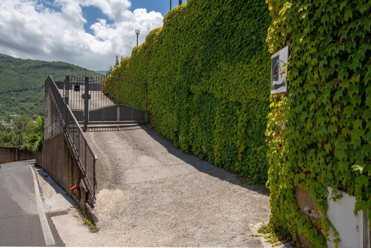 B&B L'Abbraccio Casola di Napoli Exterior foto